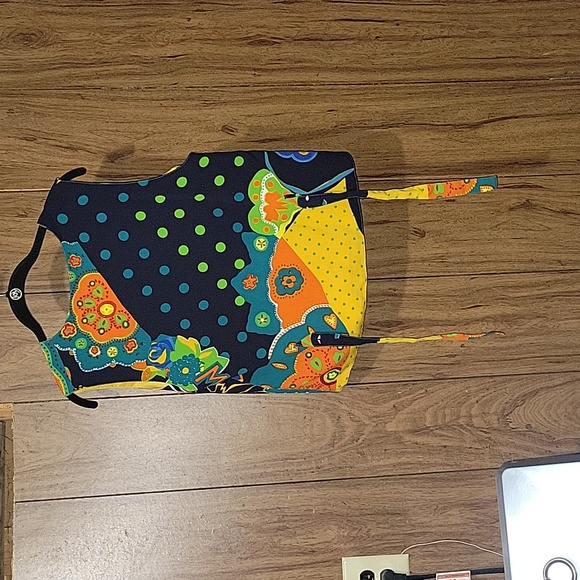 Color Button Vest - Picture 4 of 4